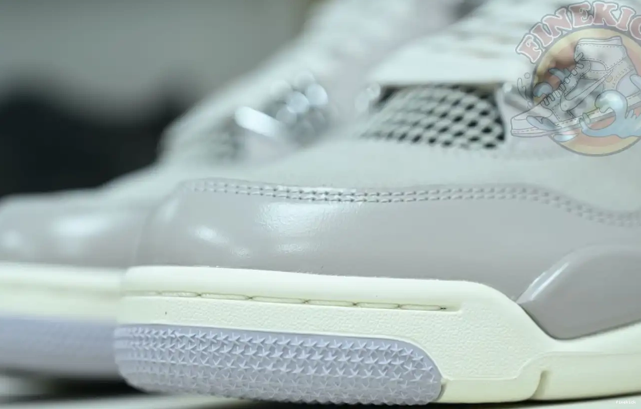 Jordan lron Jordan Air 4